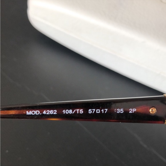 Versace sunglasses *authentic* - Picture 8 of 9